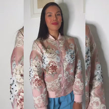 Carica e avvia il video nel visualizzatore di galleria, Bomber in Jacquard
