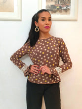 Carica l'immagine nel visualizzatore di Gallery, Blusa a pois (poà) in seta pura

