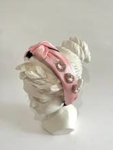 将图片加载到图库查看器，Cerchietto di raso rosa con cristalli taglio diamante
