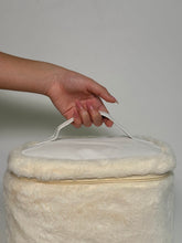 Carica l'immagine nel visualizzatore di Gallery, Borsa case - Fluffy
