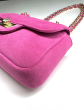 Carica l'immagine nel visualizzatore di Gallery, Borsa Fucsia in camoscio
